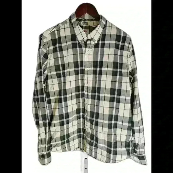 Levis Men's Classic Checkered Button-Up Shirt - Picture 1 of 6